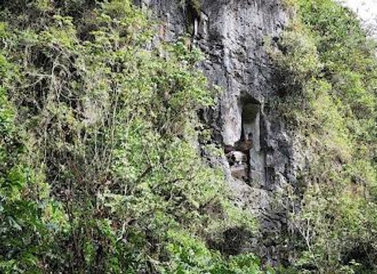 philippines/sagada/attraction/hanging-coffins-of-sagada