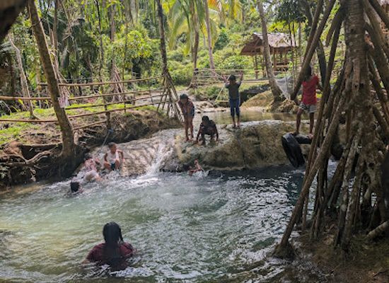 philippines/siargao/attraction/madga-spring-pool