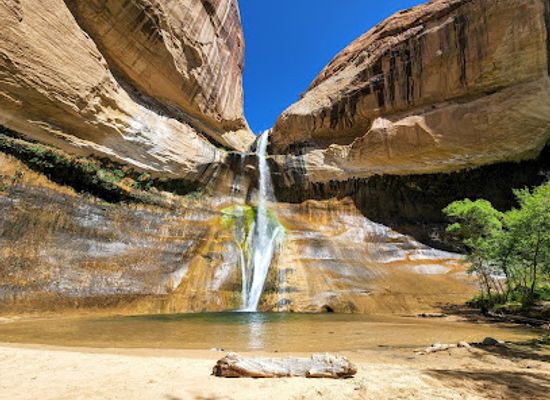 utah/torrey/attraction/lower-calf-creek-falls