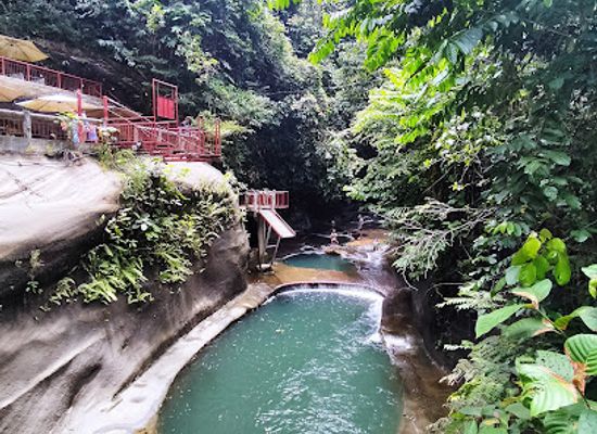 philippines/caraga/attraction/kawa-kawa-sa-awog