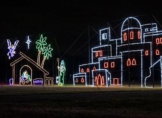 missouri/branson/attraction/lights-of-joy-christmas-drive-thru