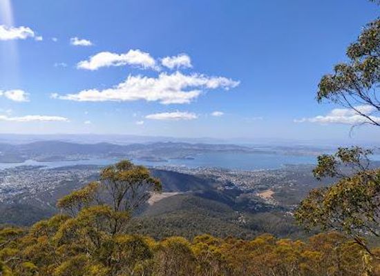 australia/hobart/attraction/organ-pipes-track