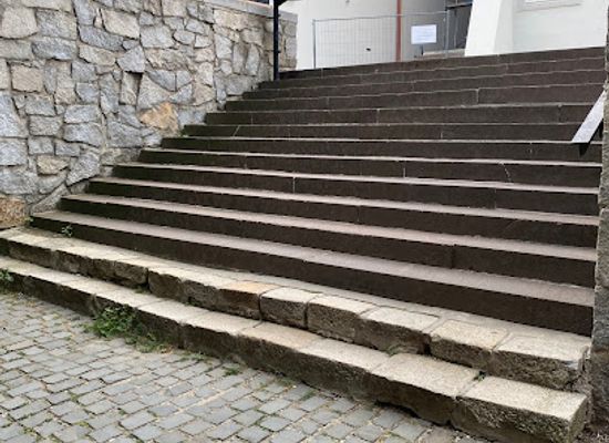 slovakia/bratislava-region/attraction/stufe-ausserhalb-des-toleranzbereichs