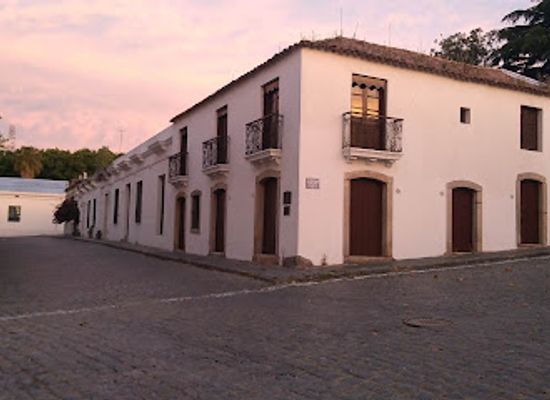 uruguay/colonia-del-sacramento/attraction/espacio-paleontologico-museo-de-colonia