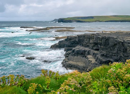 ireland/the-burren/attraction/cliff-walk-kilkee