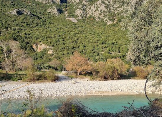 greece/epirus/attraction/old-bridge-of-glyki-vouvopotamos