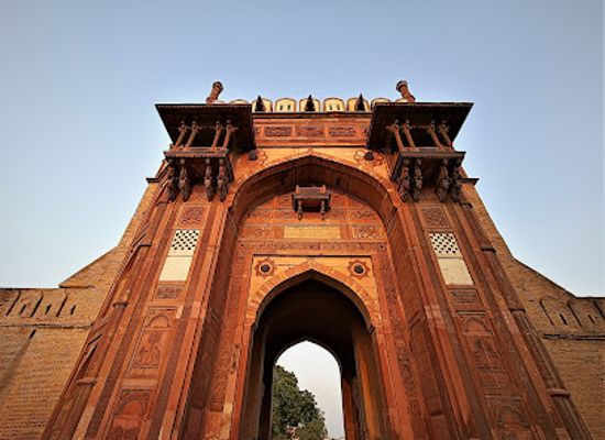 india/punjab/attraction/the-sarai-of-nurmahal