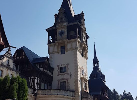 romania/prahova/attraction/photo-spot-for-peles-castle