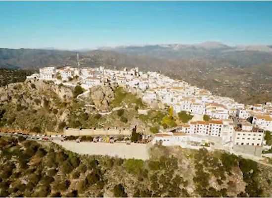 spain/andalusia/attraction/aljibe-de-mazmullar