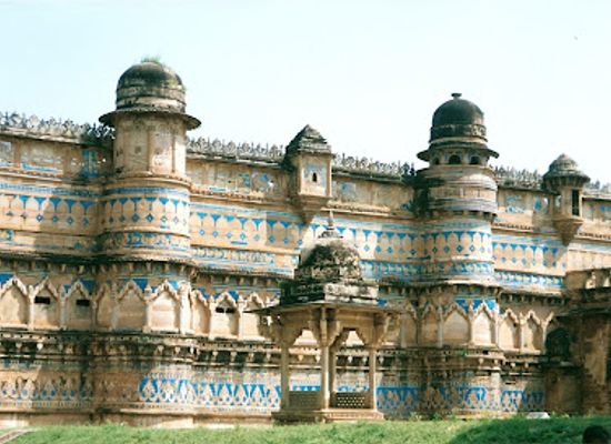 india/gwalior/attraction/vikram-mahal