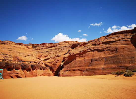 arizona/lake-powell/attraction/antelope-canyon-tours-by-carolene-ekis