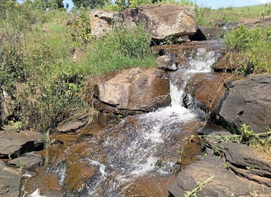 kenya/eldoret/attraction/kiplombe-mini-falls-and-caves