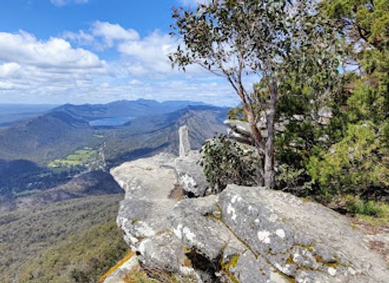 australia/grampians/attraction/halls-gap