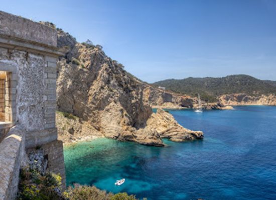 spain/ibiza/attraction/far-de-sa-punta-grossa