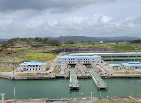 panama/portobelo/attraction/agua-clara-locks-visitor-center