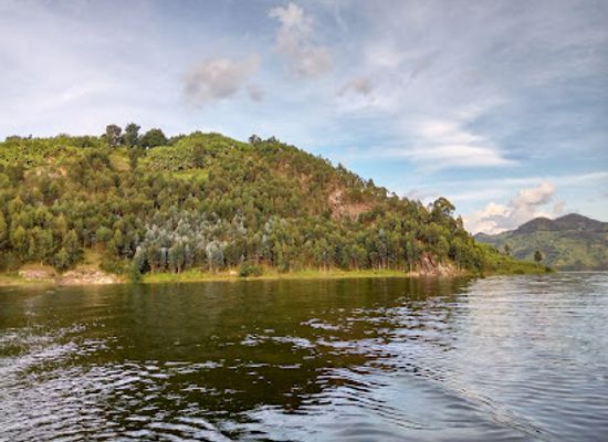 rwanda/karisimbi-volcano/attraction/lake-ruhondo-boat-point