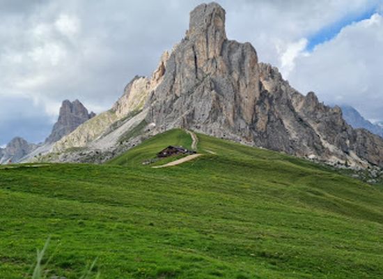 italy/cortina-d-ampezzo/attraction/cortina-letters