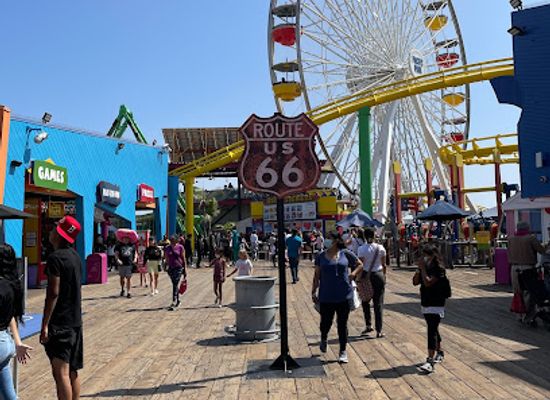 california/santa-monica/attraction/pacific-park-on-the-santa-monica-pier