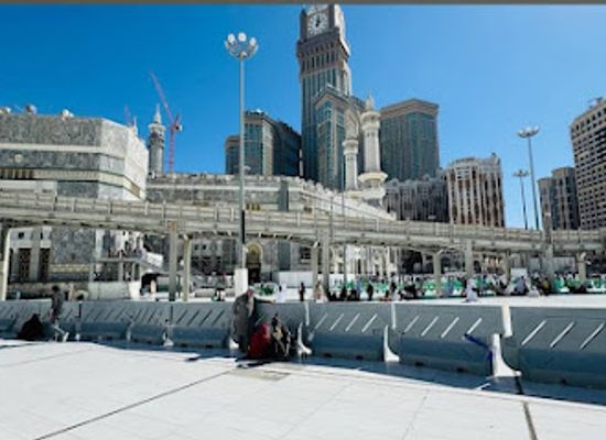 saudi-arabia/makkah/attraction/kabutor-chowk-pigeon-square