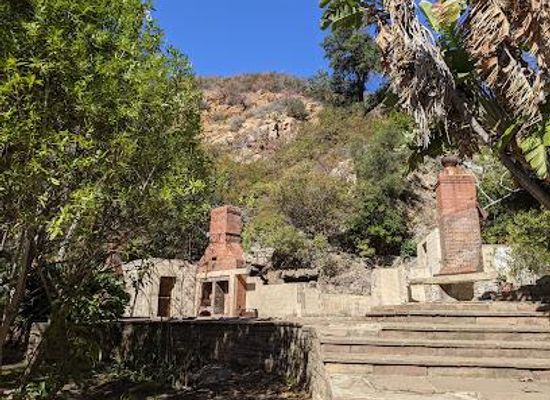 california/oxnard/attraction/solstice-canyon