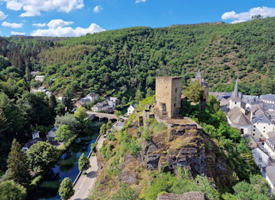 luxembourg/mamer-valley/attraction/esch-sur-sure-castle