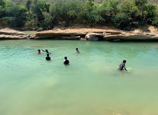 pakistan/lasbela/attraction/pachran-aabshar
