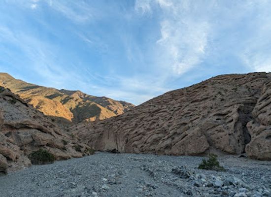 california/death-valley-national-park/attraction/willow-canyon-trailhead-death-valley-ca