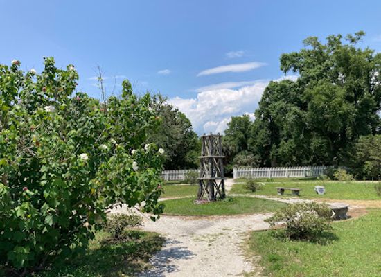 mississippi/the-black-prairie/attraction/beauvoir
