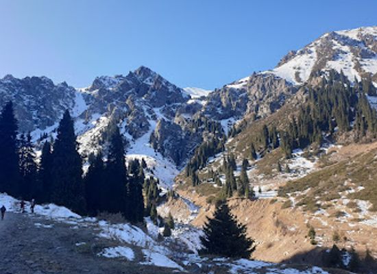 kazakhstan/almaty-mountains/attraction/mountaineers-memorial