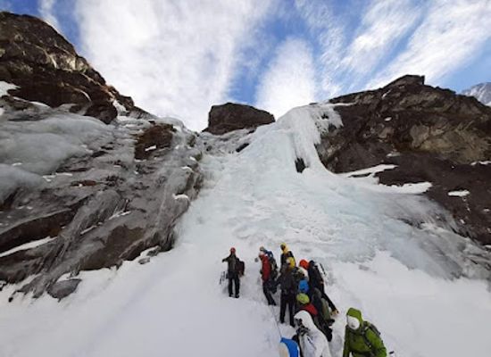 nepal/rolwaling-valley/attraction/hungo-ice-climbing-spot