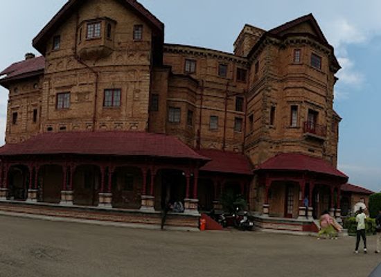 india/jammu/attraction/amar-mahal-museum-and-library