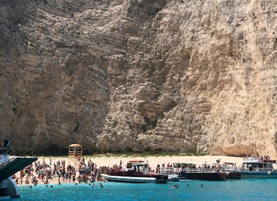 greece/zakynthos/attraction/patrik-s-place