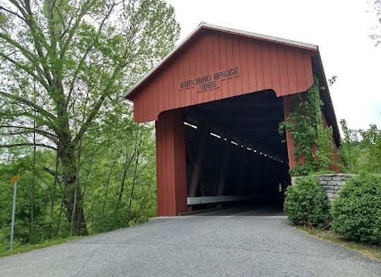 indiana/versailles-state-park/attraction/busching-covered-bridge
