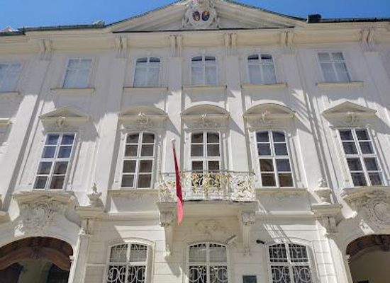 slovakia/bratislava/attraction/mirbach-palace