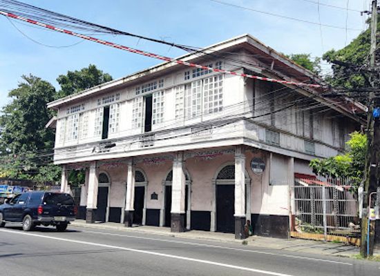 philippines/western-visayas/attraction/bernardino-jalandoni-museum
