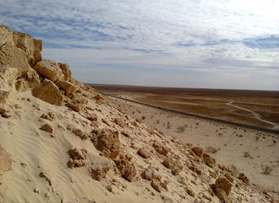 tunisia/the-djerid/attraction/gour-beni-mzab-dune-range