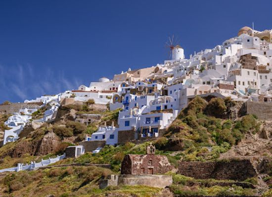 greece/santorini/oia/attraction/picturesque-blue-dome-santorini