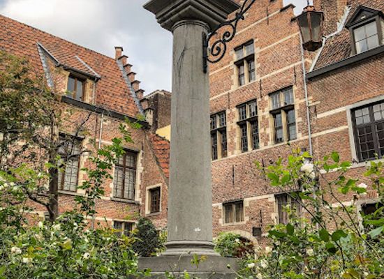 belgium/antwerpse-kempen/attraction/sint-nicolaas-square
