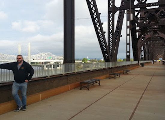 kentucky/louisville/attraction/big-four-bridge