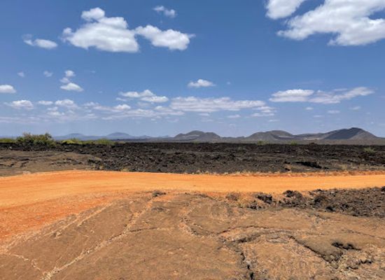 kenya/chyulu-hills/attraction/chaimu-crater-viewpoint