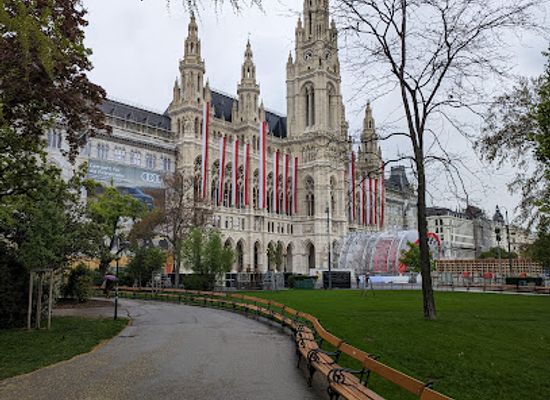 austria/vienna/attraction/rathauspark