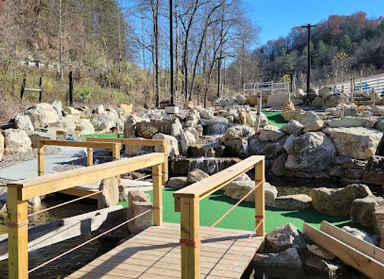 kentucky/daniel-boone-national-forest/attraction/thrillsville-adventure-park
