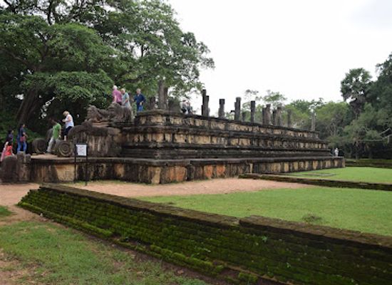 sri-lanka/polonnaruwa/attraction/deepa-uyana