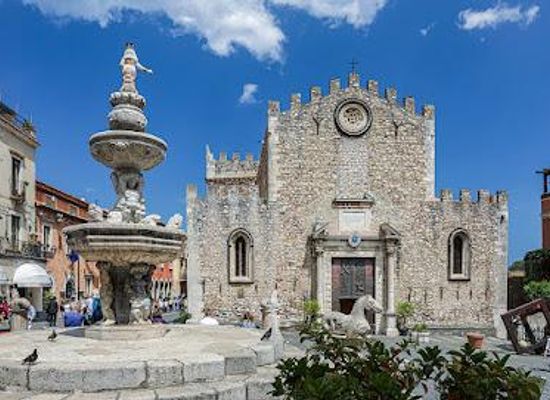 italy/taormina/attraction/duomo-di-taormina