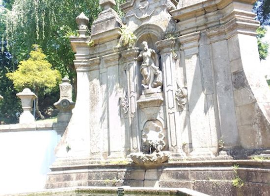 portugal/braga/attraction/alameda-da-fonte