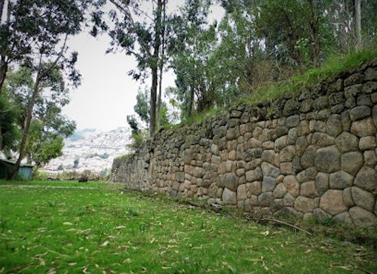 peru/cusco/attraction/palacio-del-inka-manco-capaq