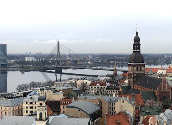 latvia/riga/old-town/attraction/laima-clock