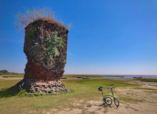 myanmar-burma/yangon-region/attraction/ancient-light-pillar