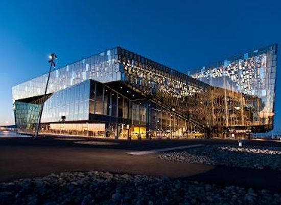 iceland/reykjavik/attraction/harpa-concert-hall-and-conference-centre