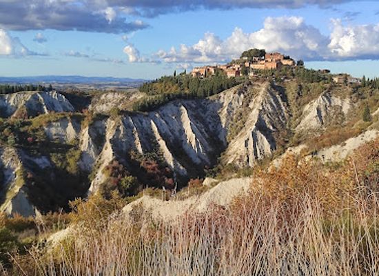 italy/val-di-chiana/attraction/belvedere-su-chiusure